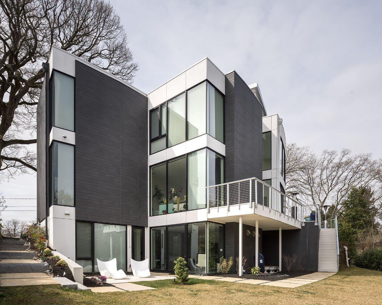 Cul De Sac Home — Detail photo 8